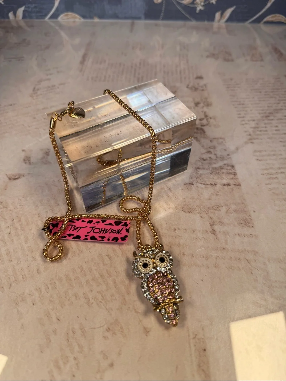 Betsey Johnson Owl Necklace Pink Rhinestone Gold Tone NWT Lot A15